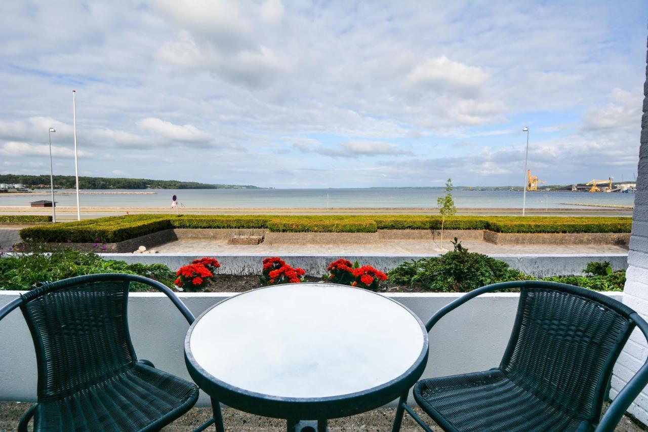 Hotel Osterso Обенро Экстерьер фото